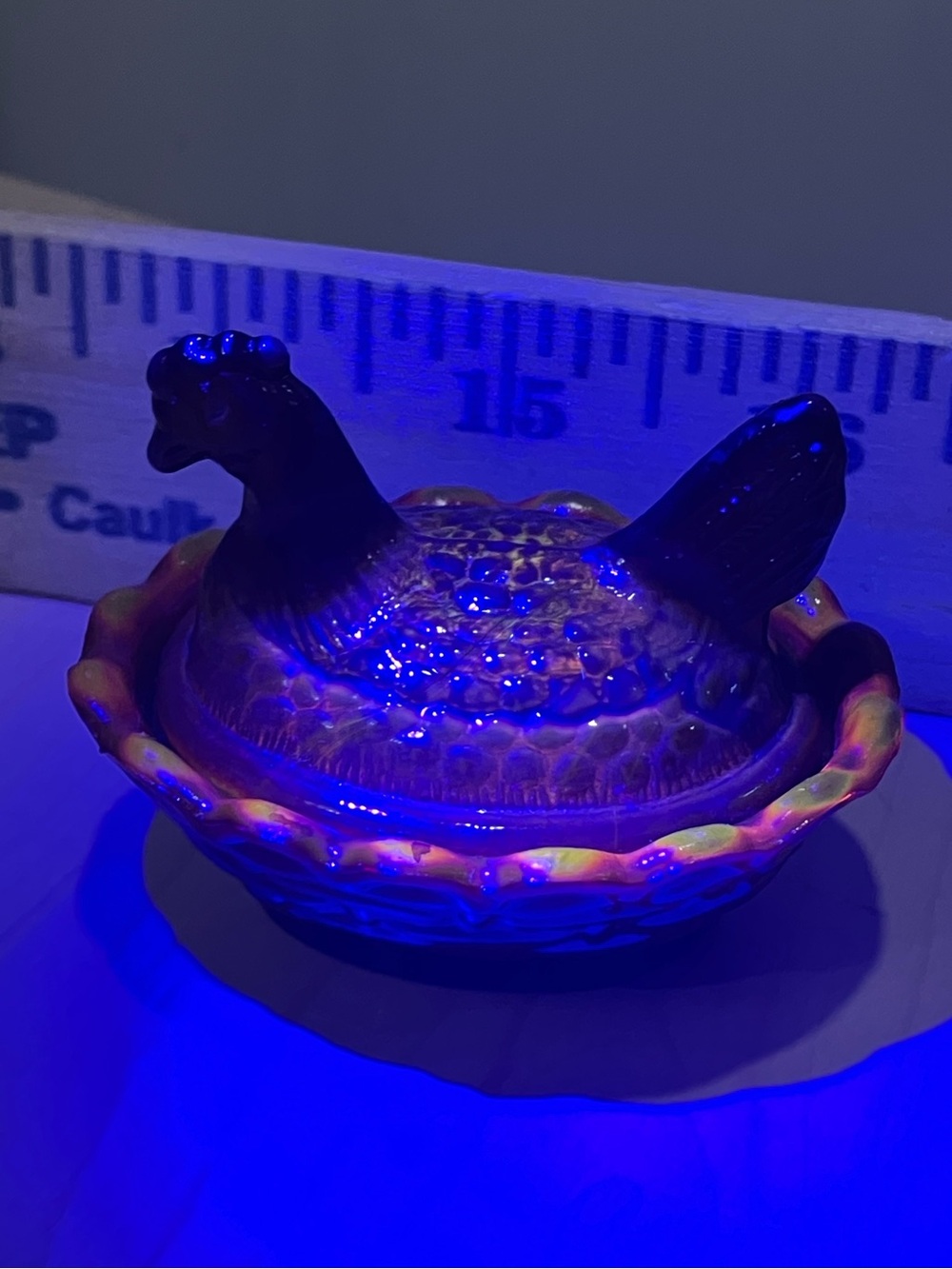 Iridescent cadmium vintage Boyd mini Hen Salt Cellar 1980s